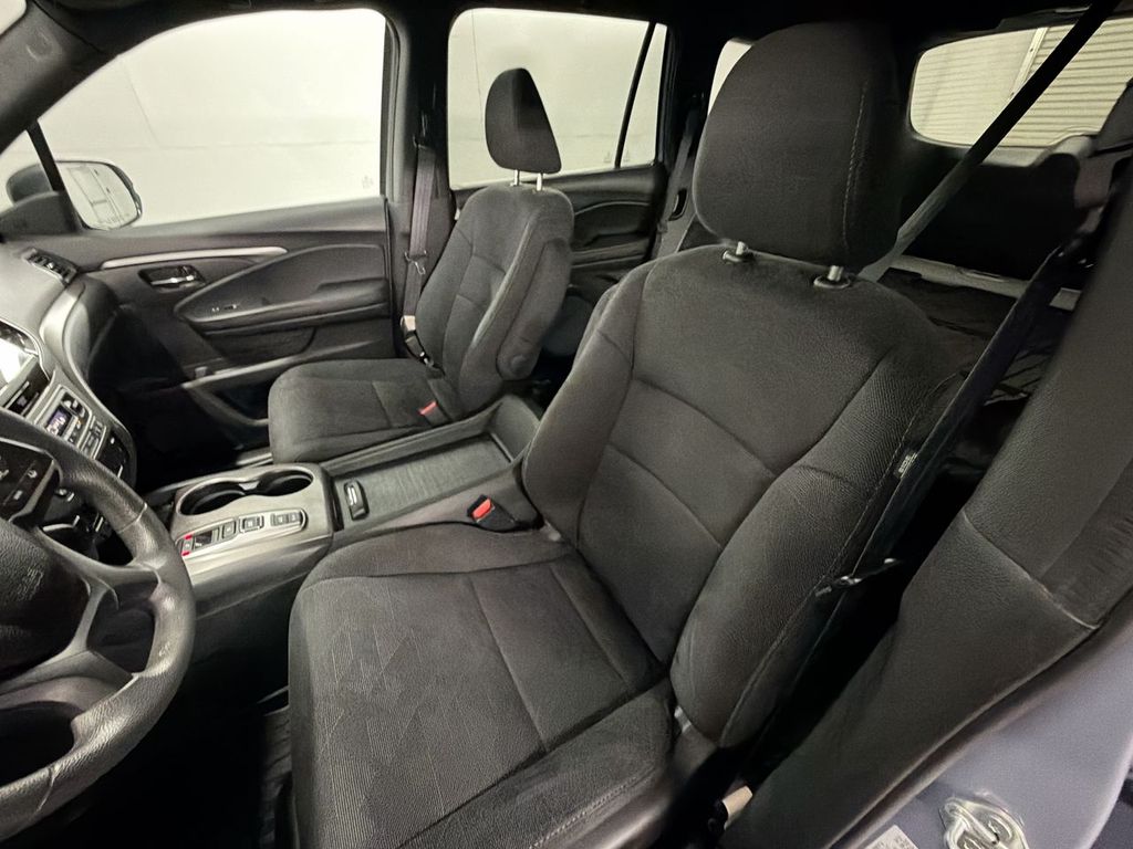 2022 Honda Pilot Sport - Photo 17