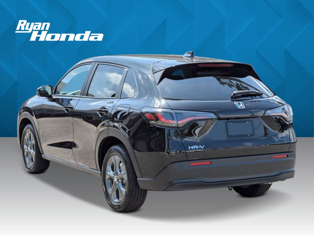 2026 Honda HR-V LX photo 2