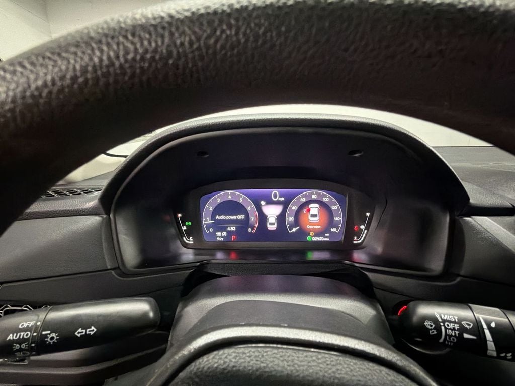 2025 Honda Accord SE - Photo 11