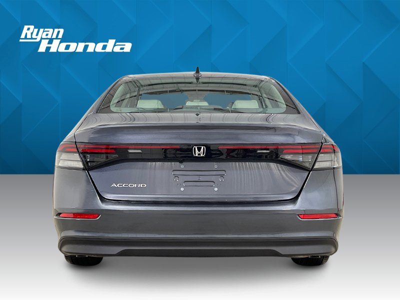 2025 Honda Accord LX photo 4