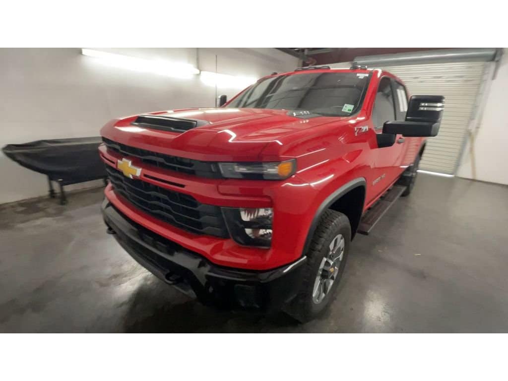 Used 2025 Chevrolet Silverado 2500 HD Custom Truck Crew Cab