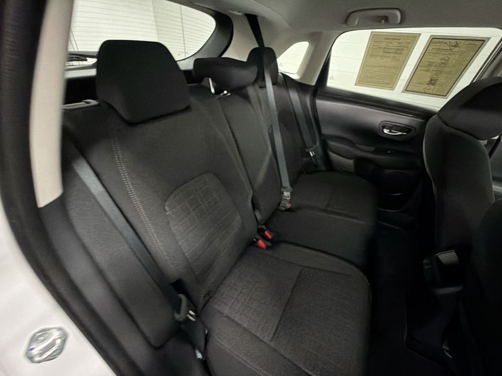 2026 Honda HR-V LX - Photo 24