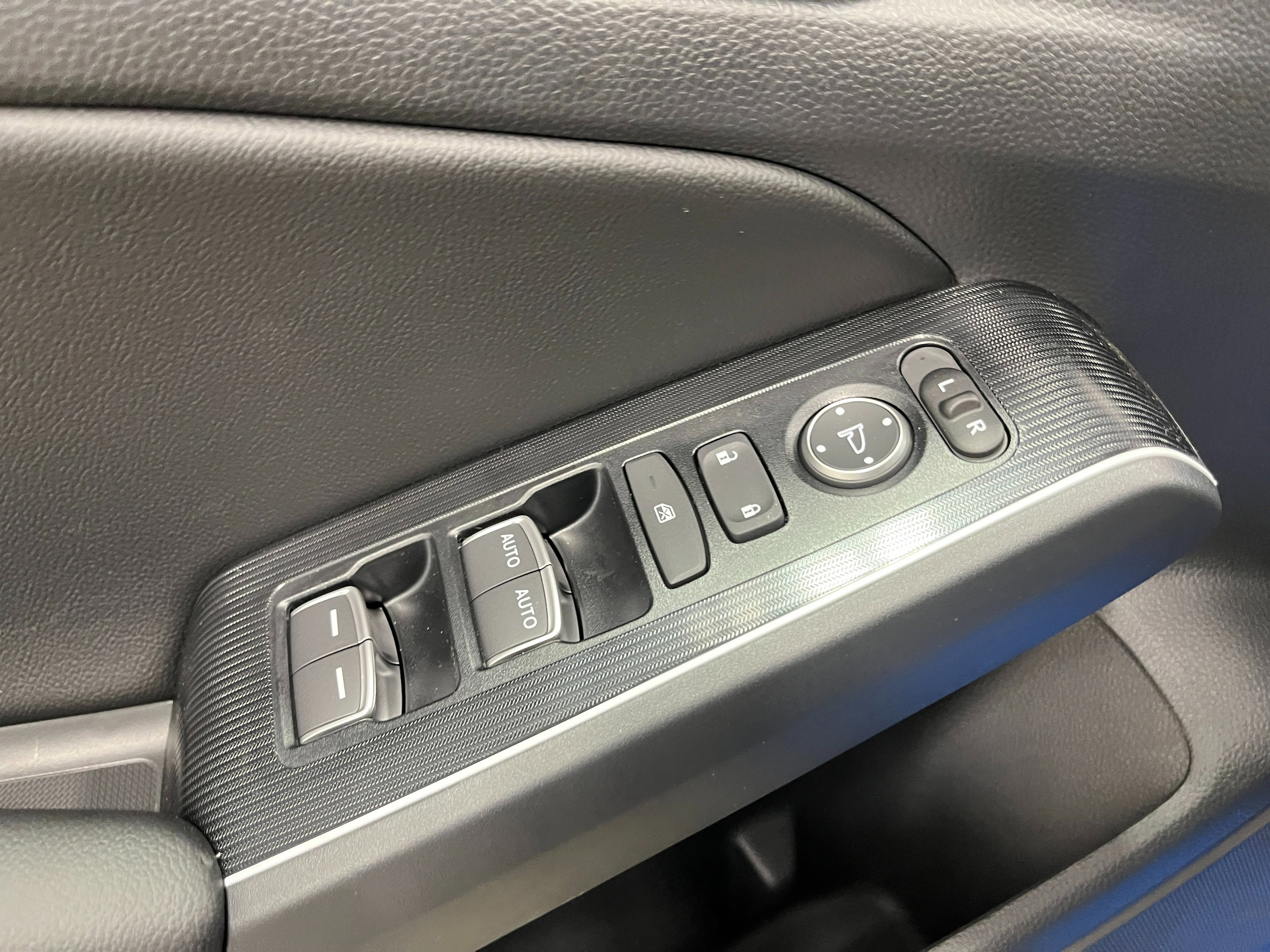 2026 Honda Civic Hatchback Sport Touring - Photo 14