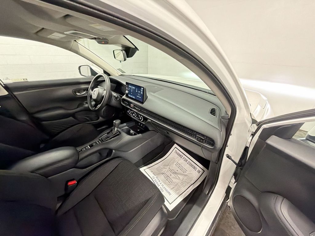 2026 Honda HR-V LX - Photo 26