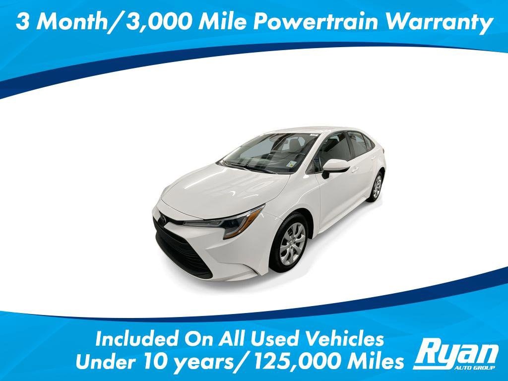 2023 Toyota Corolla LE's photo