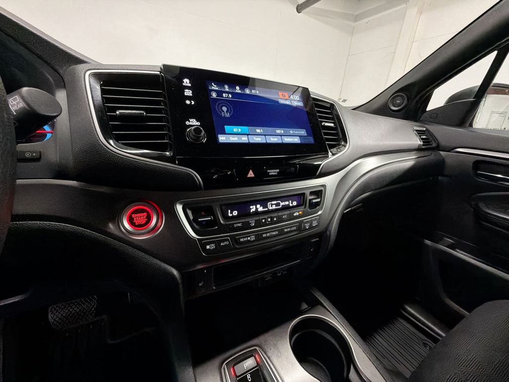 2022 Honda Pilot Sport - Photo 16