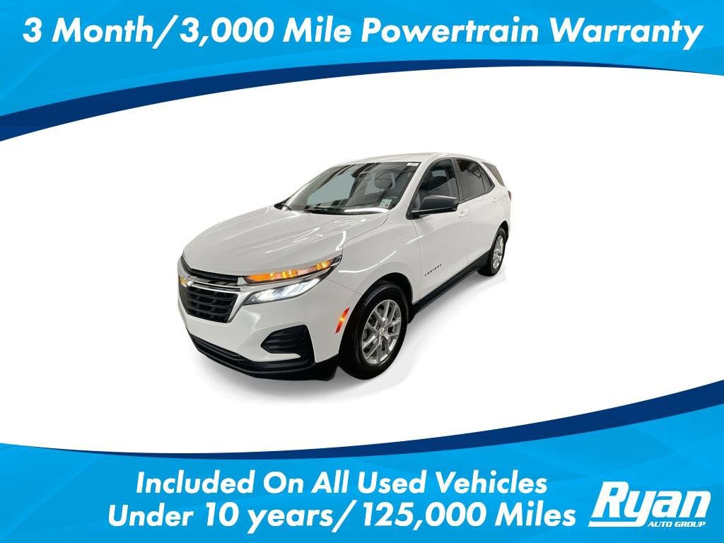 2022 Chevrolet Equinox LS's photo