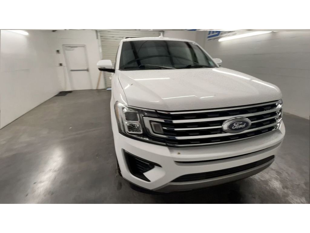 2021 Ford Expedition XLT photo 2