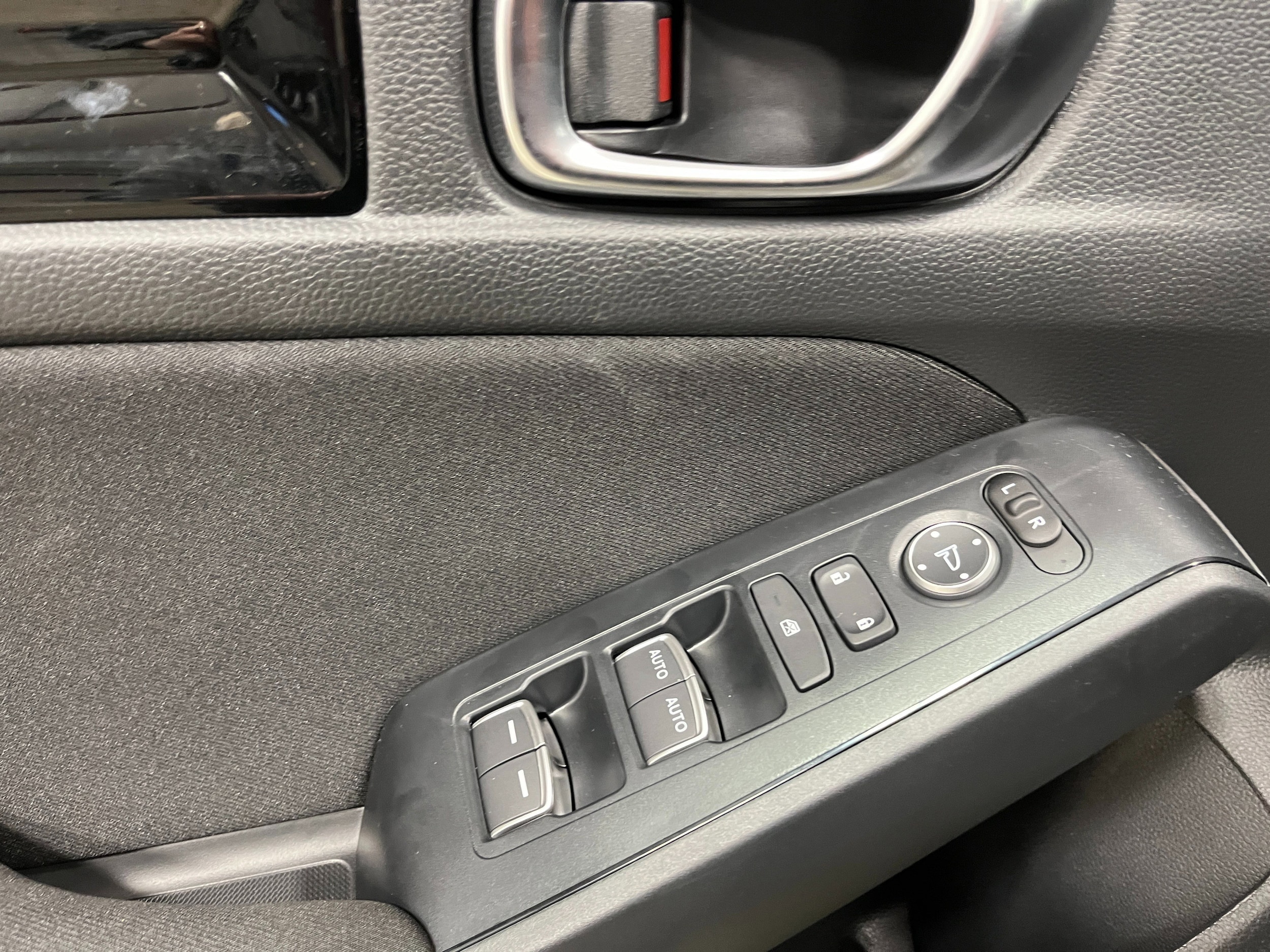 2026 Honda Civic Hatchback Sport - Photo 10