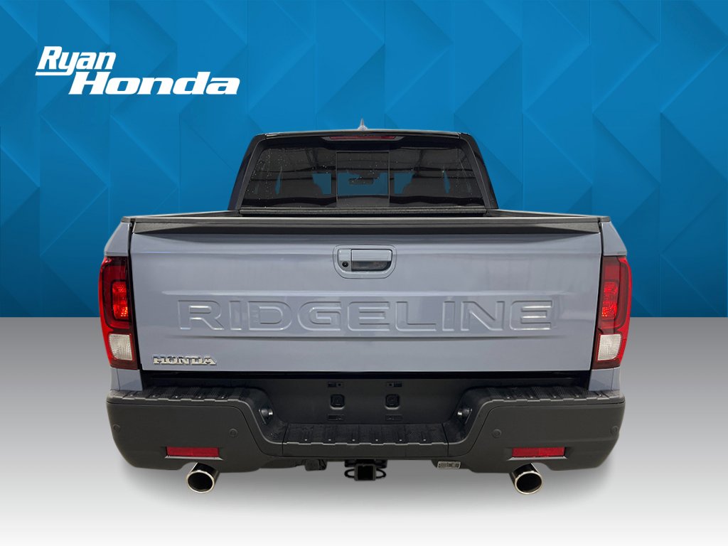 2025 Honda Ridgeline Black Edition photo 4