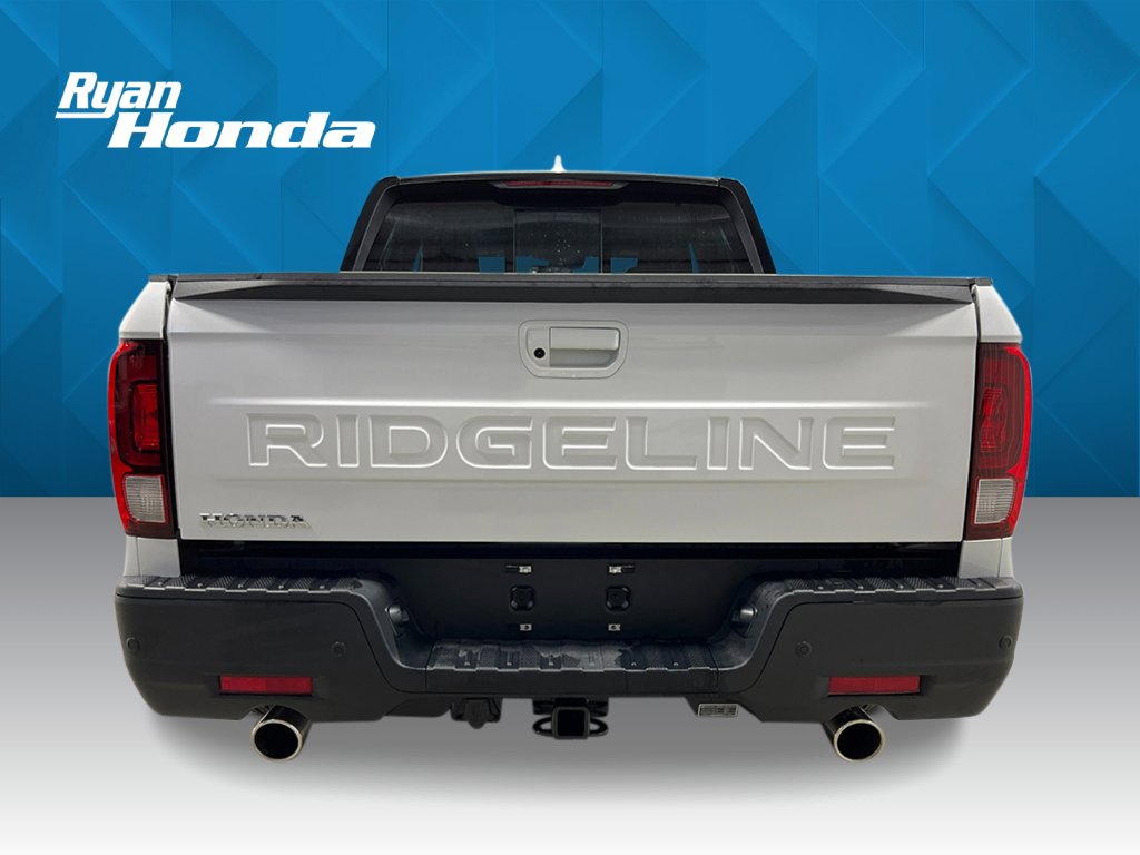 2026 Honda Ridgeline Black Edition photo 4