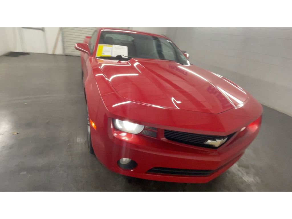 2011 Chevrolet Camaro 2LT photo 2