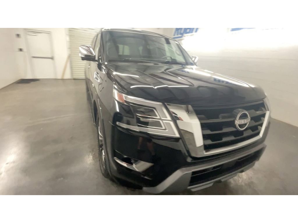2021 Nissan Armada Platinum photo 2