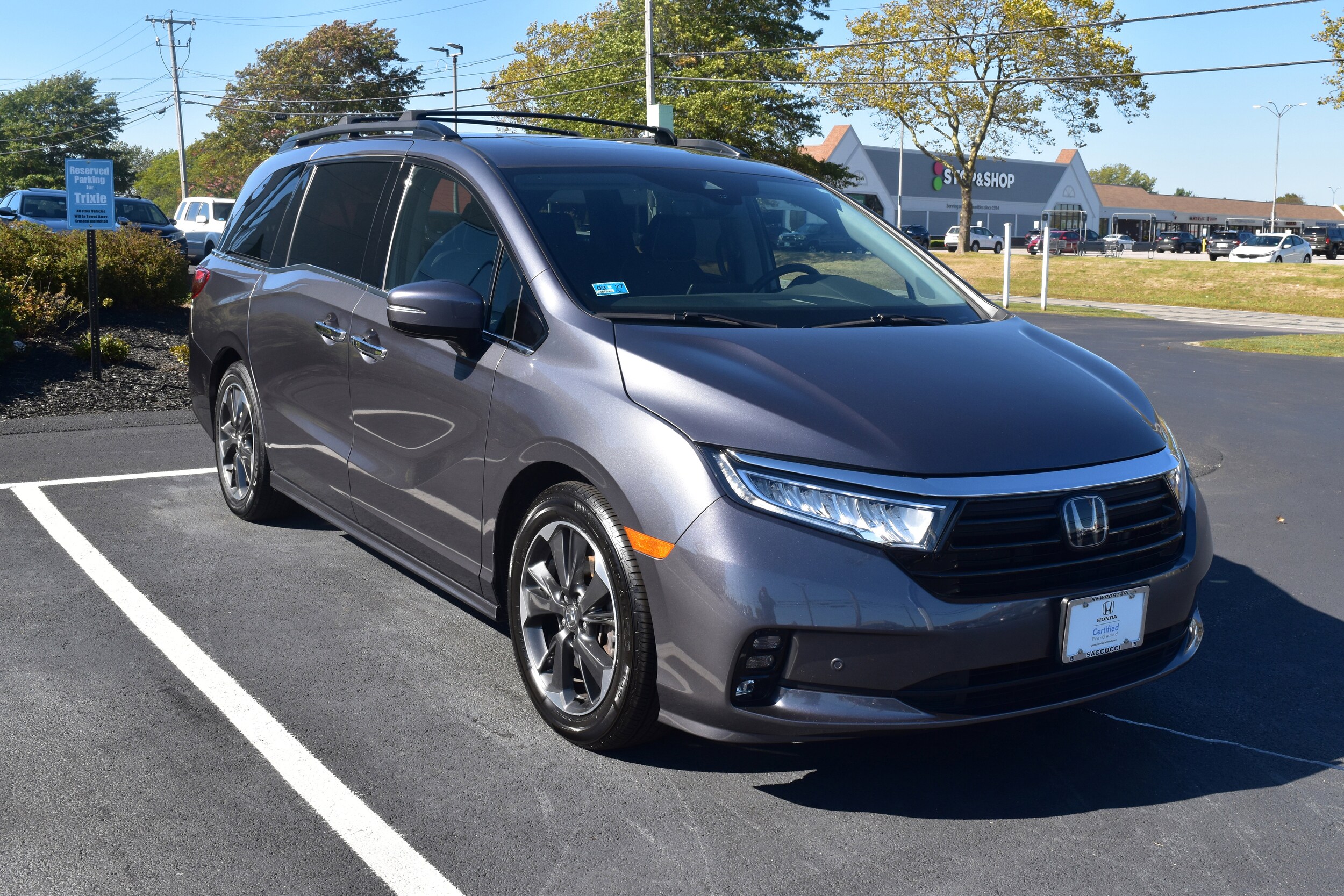 2024 Honda Odyssey Elite photo 2