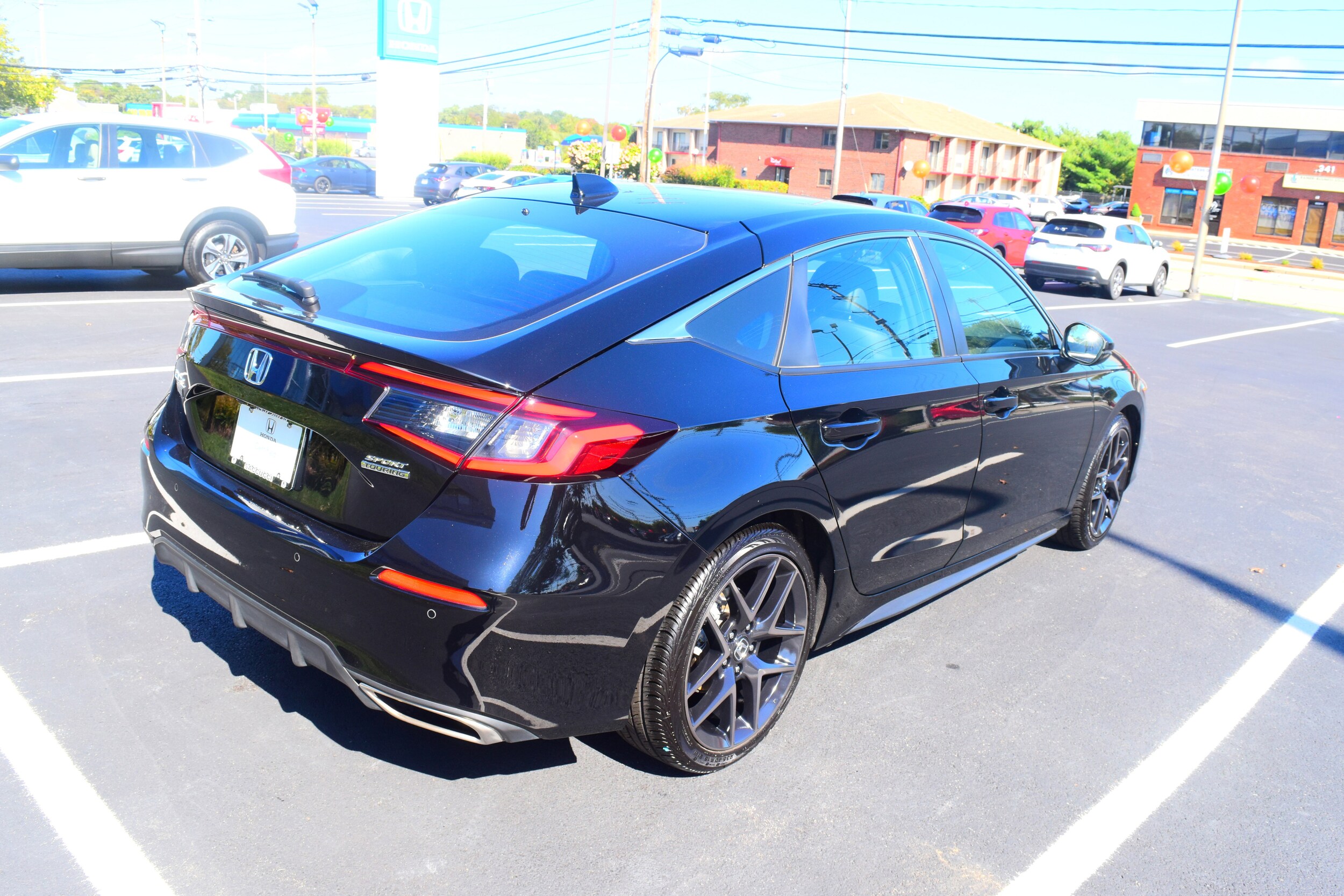 2024 Honda Civic Sport Touring photo 3