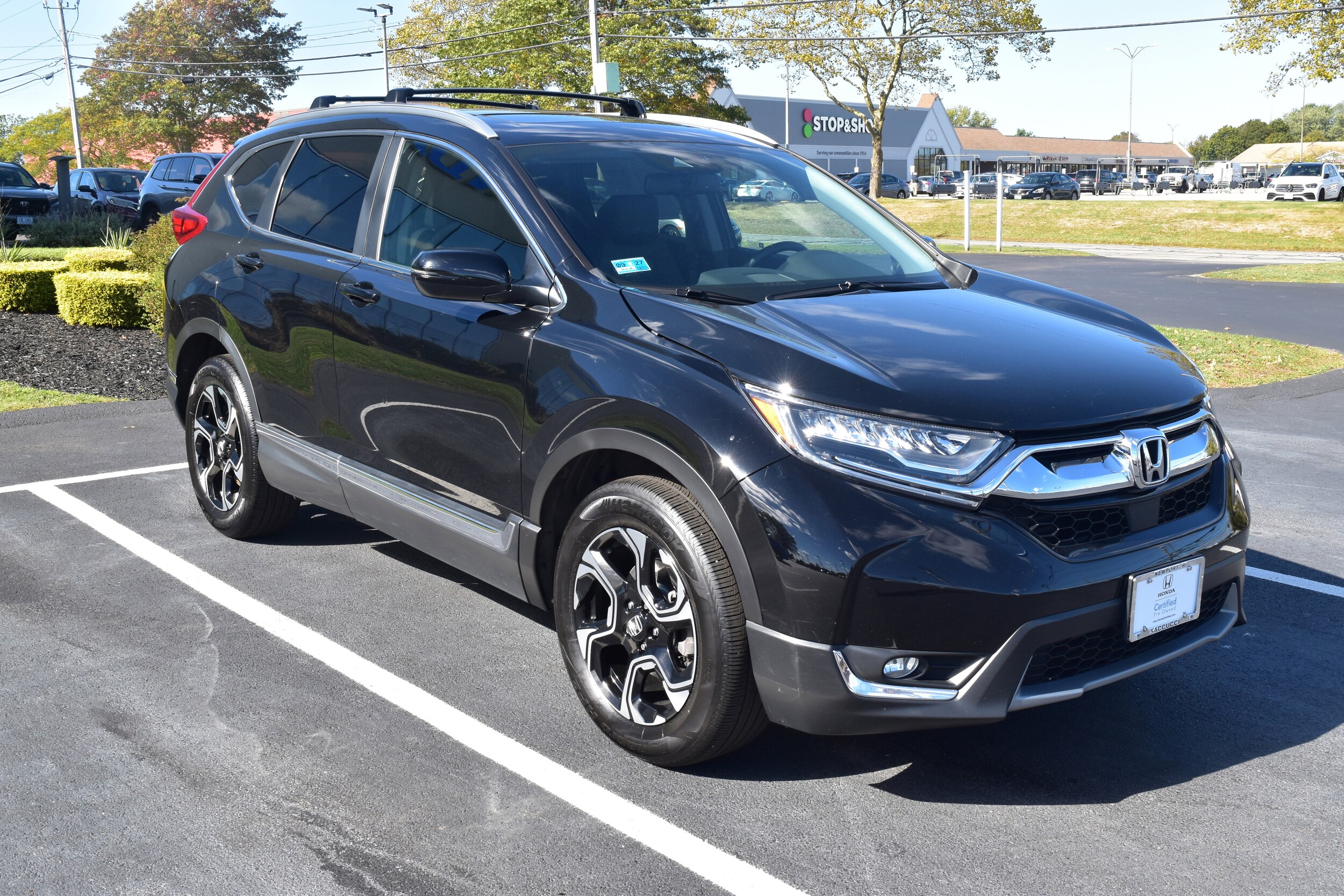 2017 Honda CR-V Touring photo 2