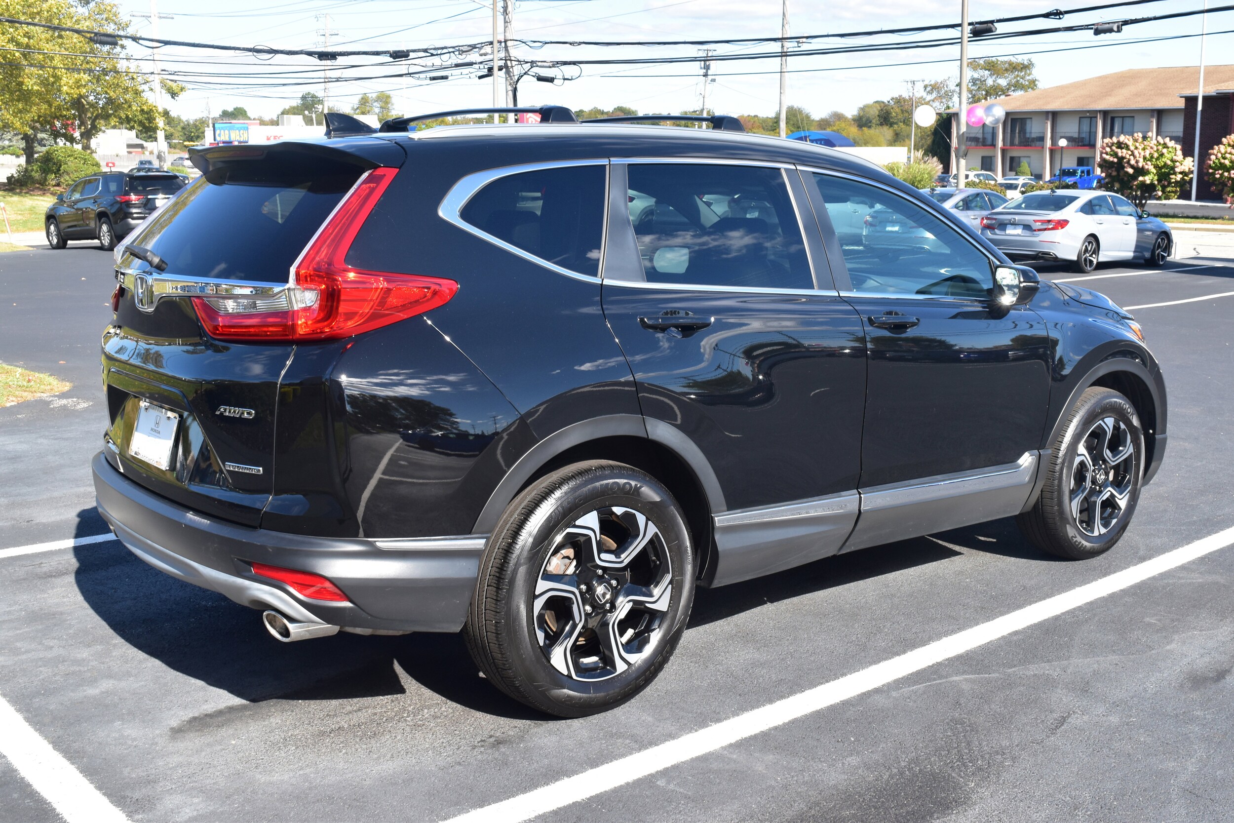 2017 Honda CR-V Touring photo 3