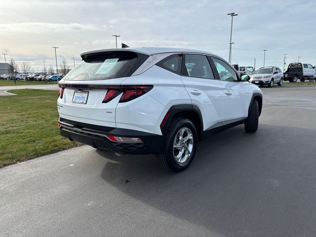 2022 Hyundai Tucson SE photo 2