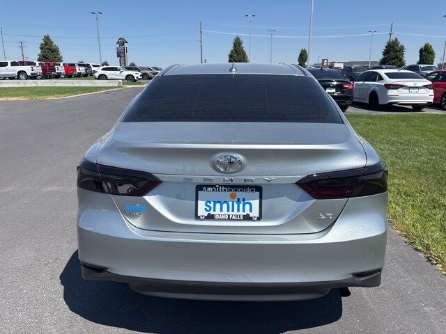 2023 Toyota Camry LE photo 4