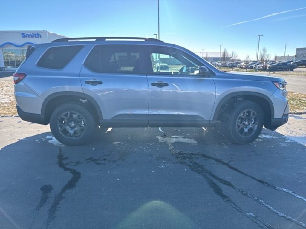New 2025 Honda Pilot TrailSport SUV