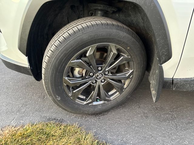 2024 Toyota RAV4 Limited - Photo 27