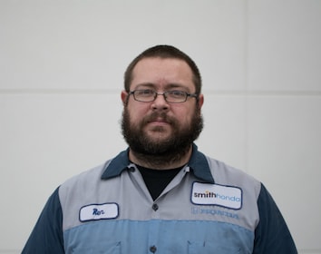 Staff member Ren Walker from ID_5c50a39f193f