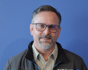 Staff member Gavin James from ID_f2b9fc469925