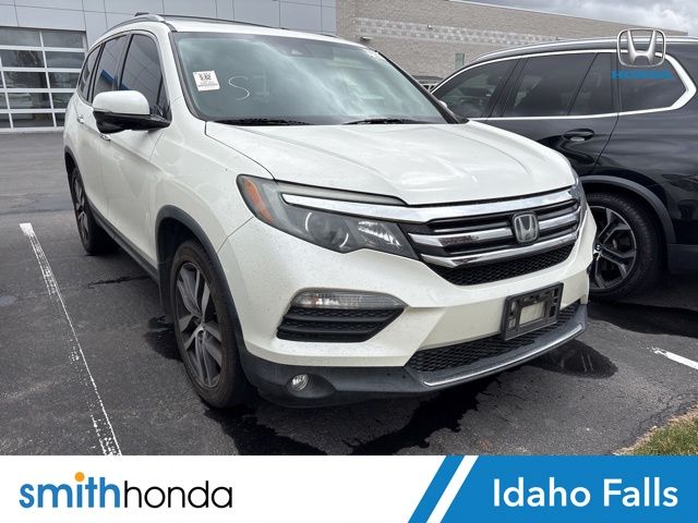 2017 Honda Pilot 4WD Touring's photo