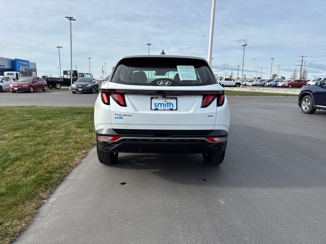 2022 Hyundai Tucson SE photo 3