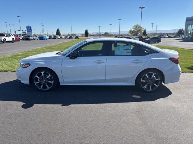 2026 Honda Civic Hybrid Sport Touring photo 2