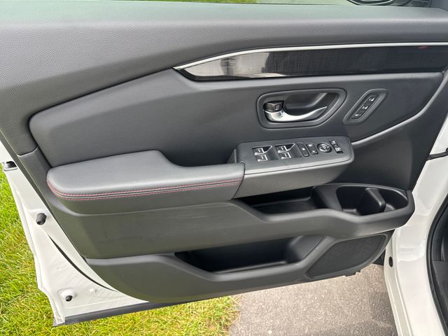 2025 Honda Pilot Black Edition - Photo 10