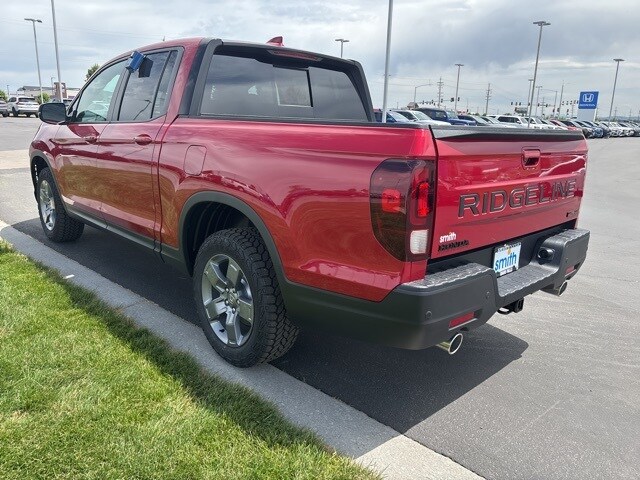 2025 Honda Ridgeline TrailSport photo 2