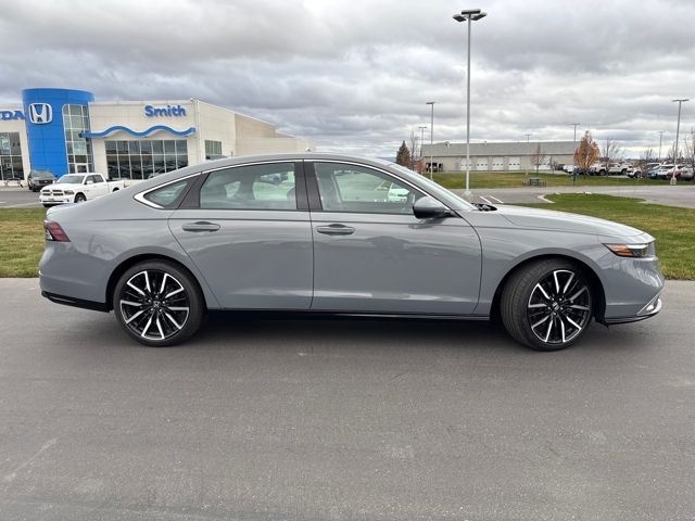 2025 Honda Accord Hybrid Touring photo 2