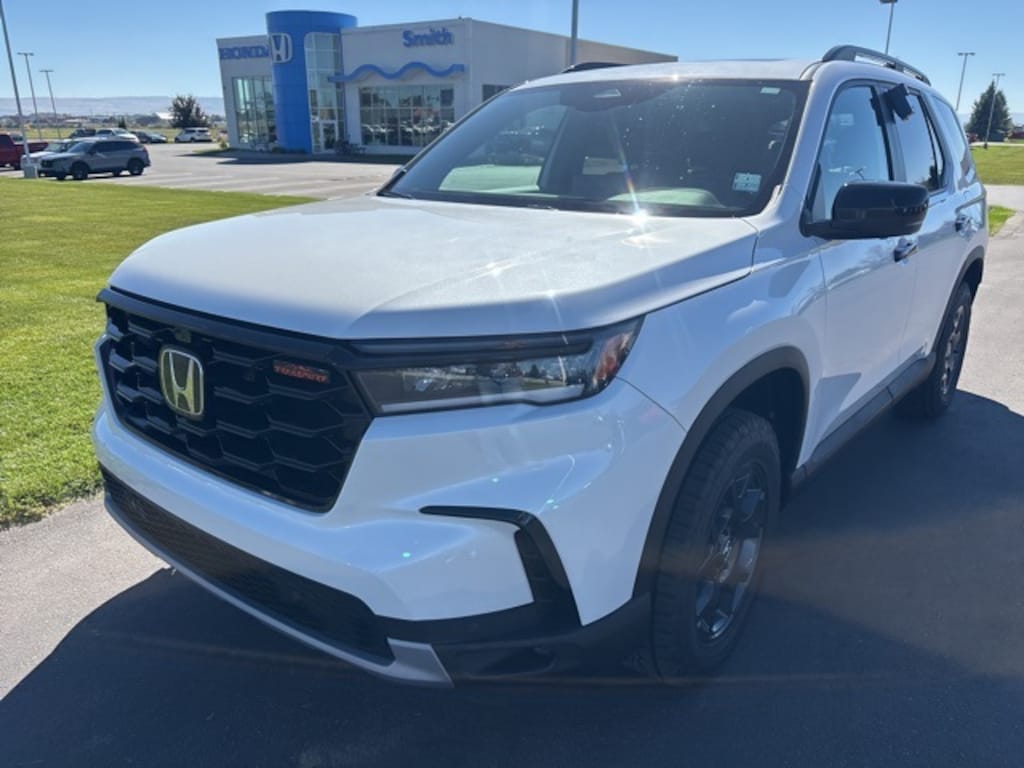 New 2025 Honda Pilot TrailSport SUV