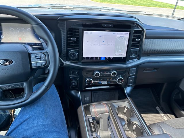 2025 Ford F-150 Raptor - Photo 18