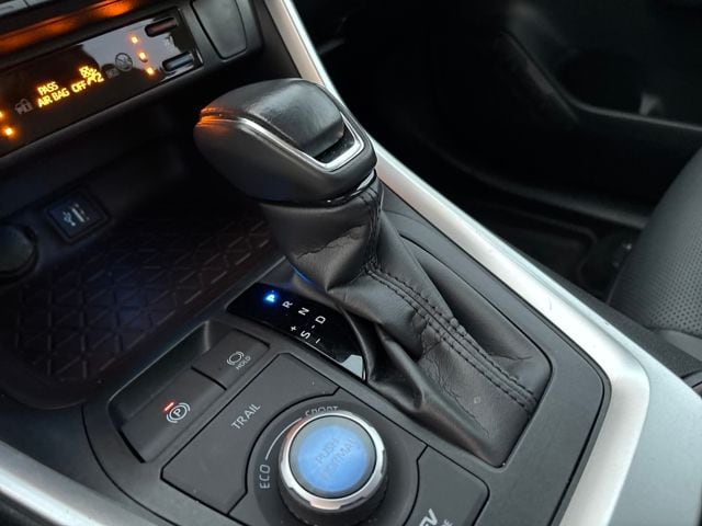 2024 Toyota RAV4 Limited - Photo 21