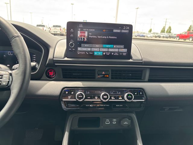 2025 Honda Pilot Black Edition - Photo 18