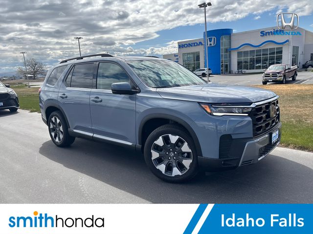 2026 Honda Pilot Touring AWD's photo