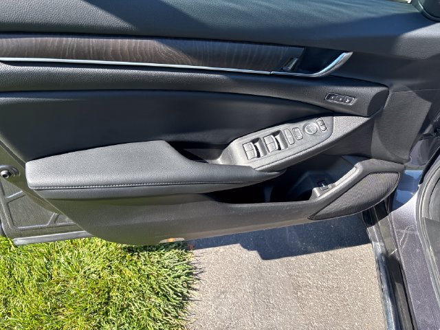 2022 Honda Accord Hybrid EX-L - Photo 10