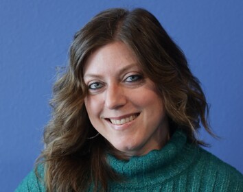 Staff member Sasha Worrell from ID_f2b9fc469925