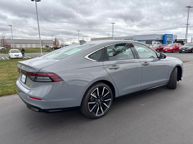 2025 Honda Accord Hybrid Touring photo 3