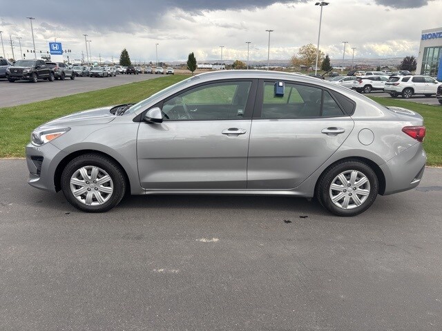 2021 Kia Rio S photo 3