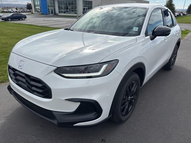 2026 Honda HR-V Sport photo 2