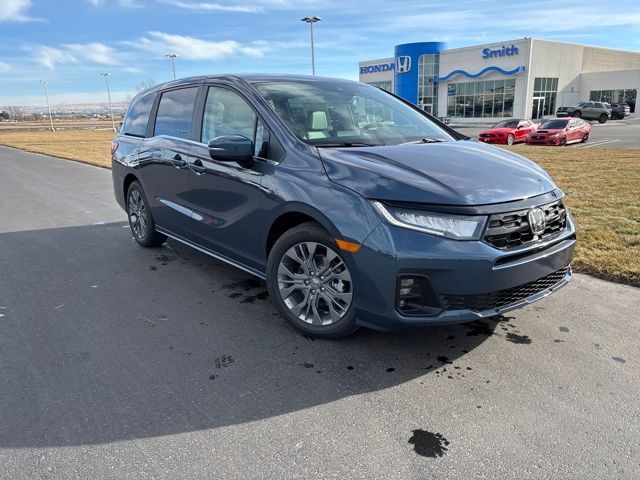 2026 Honda Odyssey Touring's photo