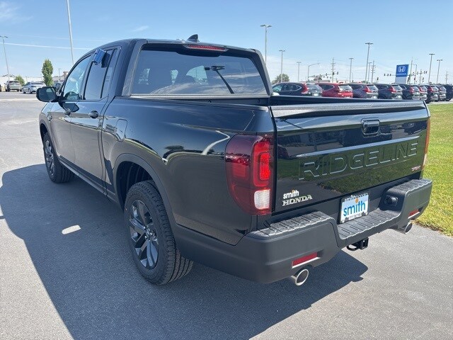 2025 Honda Ridgeline Sport photo 3
