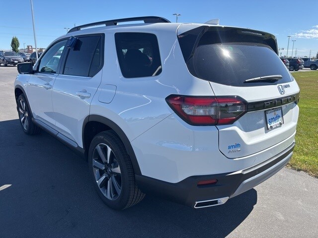 2025 Honda Pilot Elite photo 2