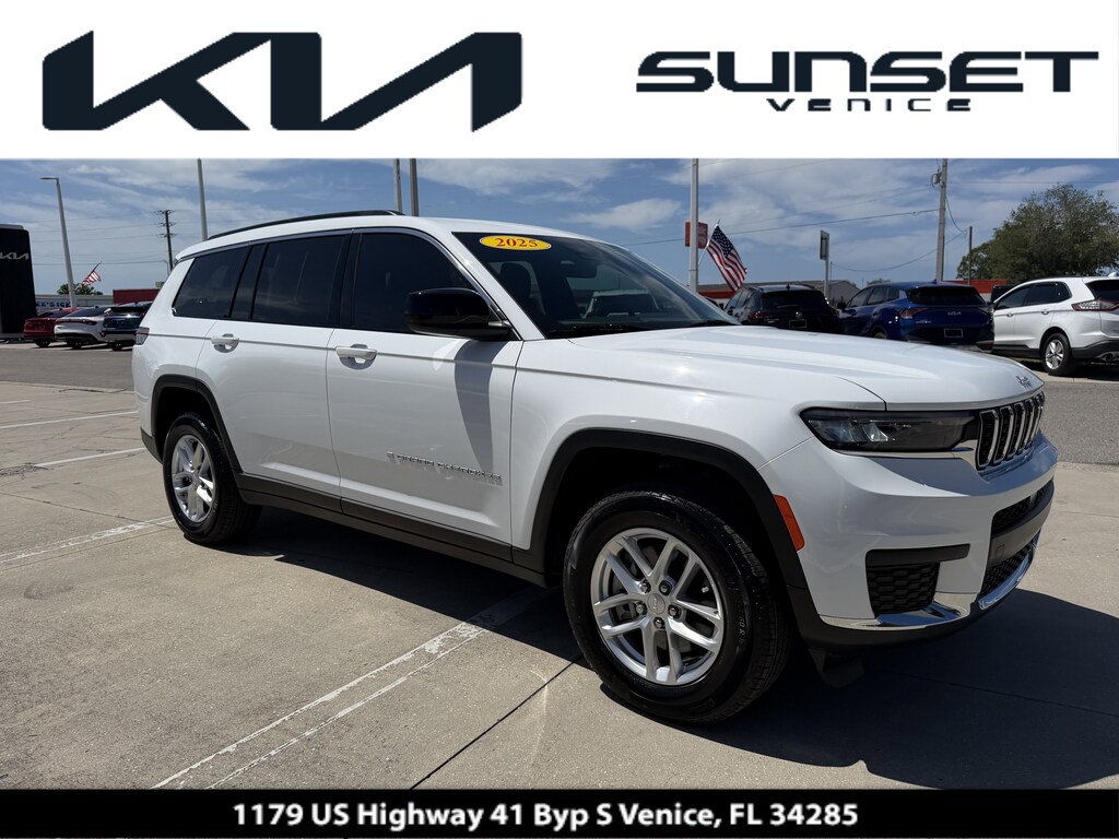 Used 2025 Jeep Grand Cherokee L Laredo SUV