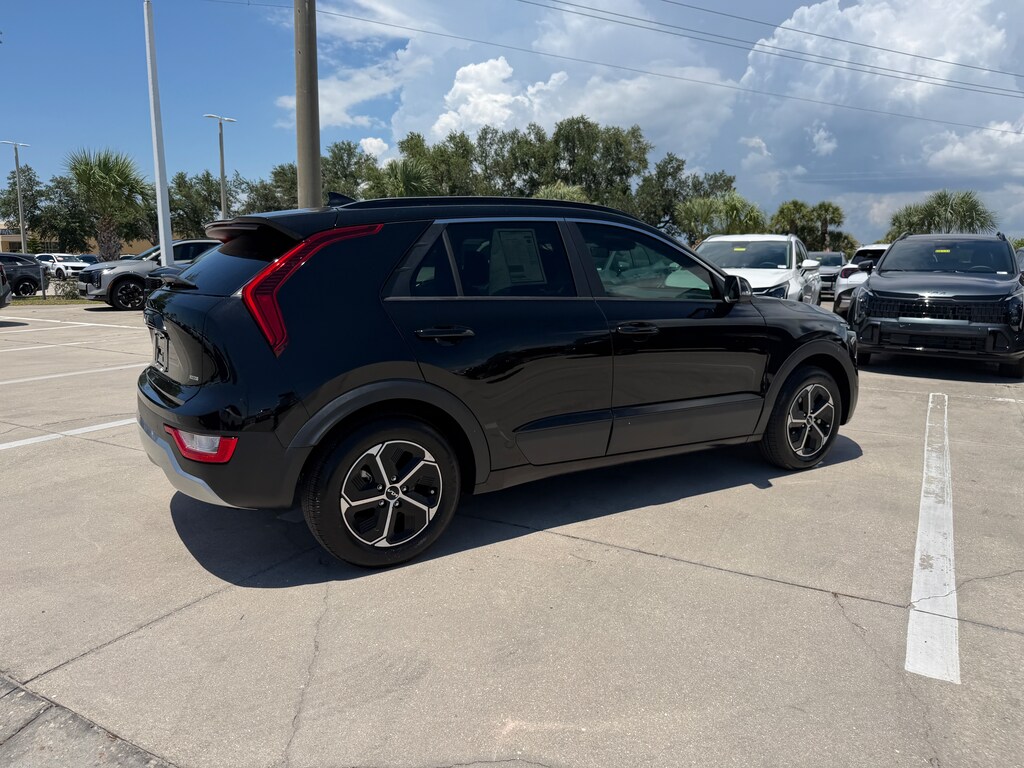 Certified 2025 Kia Niro EX SUV