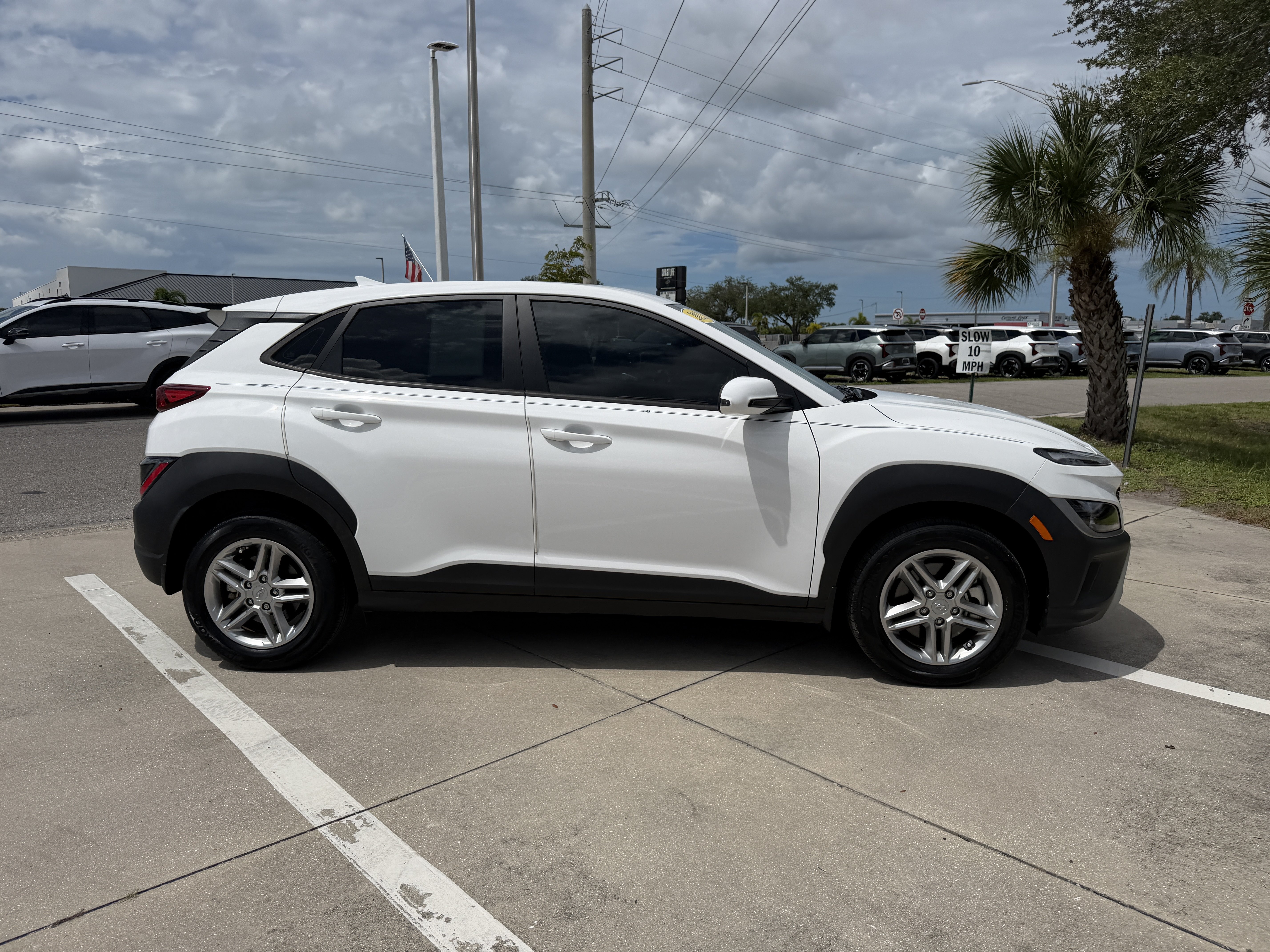 Used 2023 Hyundai Kona SE SUV