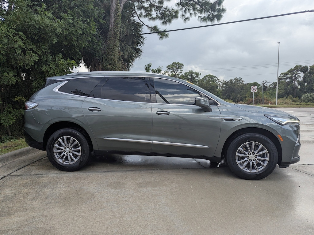 Used 2022 Buick Enclave Essence SUV
